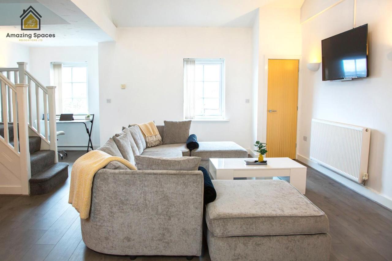 Large Unique 2 Bedroom Duplex Apartment With Private Parking & Free Wifi - Vat Qualifying By Amazing Spaces Relocations Ltd Warrington Eksteriør bilde