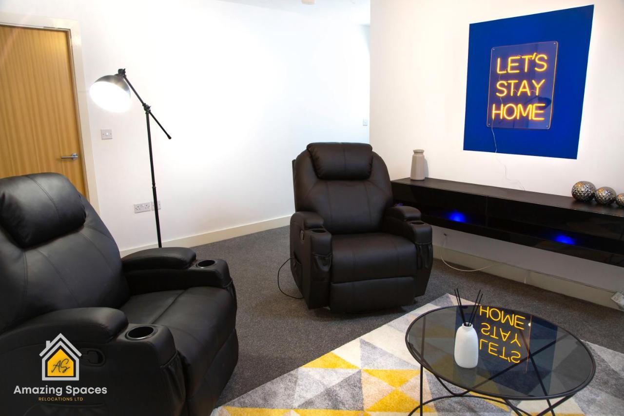 Large Unique 2 Bedroom Duplex Apartment With Private Parking & Free Wifi - Vat Qualifying By Amazing Spaces Relocations Ltd Warrington Eksteriør bilde